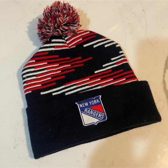 New York Rangers Pom Pom Beanie Hat with Cuff Black Red OS - Picture 6 of 8